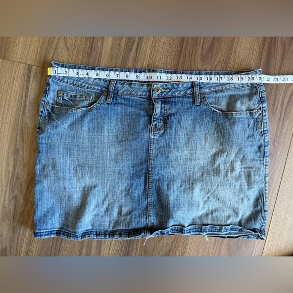 Vintage Y2K Plus Size YMI Light Blue Denim Low Rise Mini Skirt Womens Size 20 - Picture 10 of 12